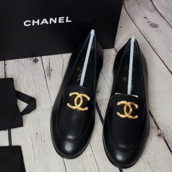 Chanel Loafers Women's Shoes 100% Authentic - Picture 3 of 9